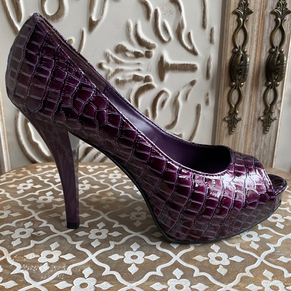 GUC, Qupid Faux Croc Open-Toed Pumps in Purple, Size 8 - Picture 1 of 11